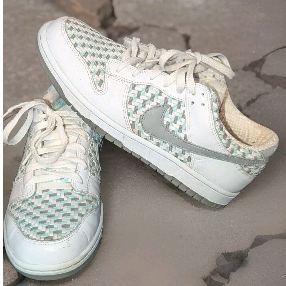 Nike Shoes Women's 9 White Green Dunk Low Woven Skylight 2005 Vintage EUC